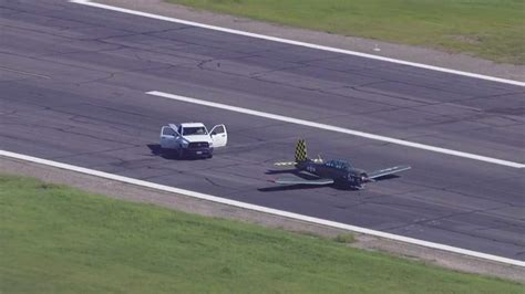 Small Plane Makes Emergency Landing At Sacramento Executive Airport