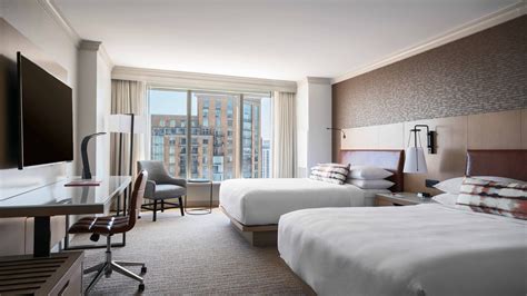 Waterfront Hotels in Baltimore, MD | Baltimore Marriott Waterfront