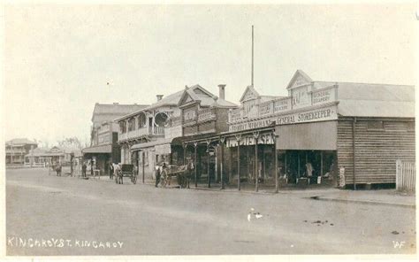 Kingaroy st, Kingaroy | Glasshouse mountains, Country scenes, Town and ...