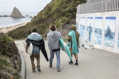 Martins Beach: California sues billionaire over public access - Los ...