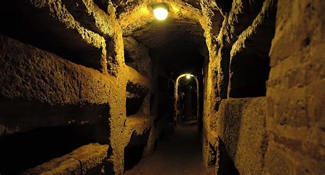 Visiter Les Catacombes De Rome