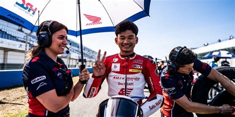 Fakta Menarik Fadillah Arbi Finish 9 Race 2 FIM JuniorGP Jerez INDOREKOR