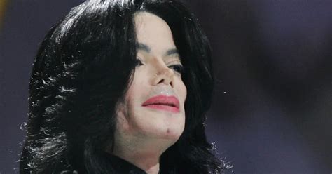 El Funeral De Michael Jackson Fue Enterrado Maquillado Con Sus Guantes Blancos Y En Un Ataúd