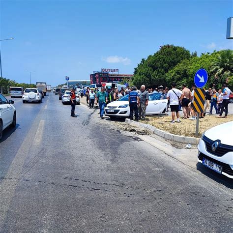 Alanya Da Hafif Ticari Ara Ile Otomobil Arp T Ki I Yaraland