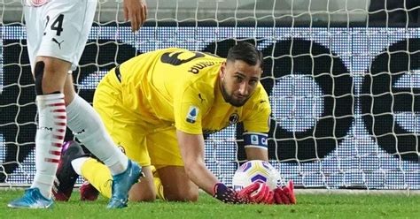 Milan Donnarumma Ai Titoli Di Coda Per Ronaldo Serve Un Assegno Da 50