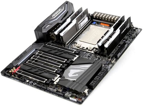 Gigabyte X399 Aorus Gaming 7 Review