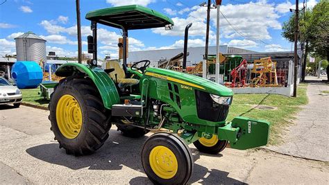 Tractor John Deere E Km A O Agroads