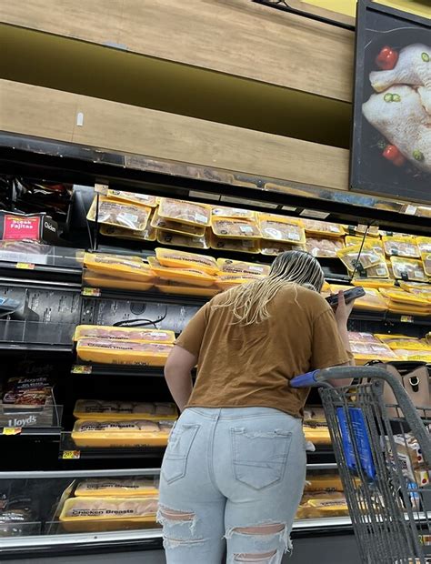 Big Ass Bending Over Tight Jeans Forum