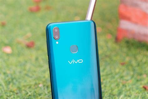 Vivo Z3翡翠色上手體驗：告訴你什麼叫千元機的顏值的最巔峰 每日頭條