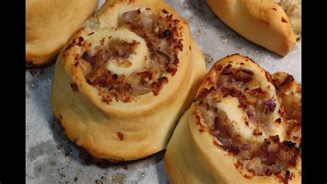 Focaccia Rolls Con Tonno E Cipolle Si Preparano In Pochi Minuti E Sono Buonissime Youtube