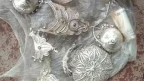 9 Years After Theft Odisha Thief Returns Deitys Ornaments Worth Lakhs Pays A Penalty Too