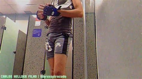 Brincadeira Antes do Banho no Vestiário Da Academia Pornhub Gay