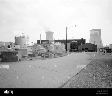 Shippingport Atomic Power Station C 1977 Stock Photo Alamy