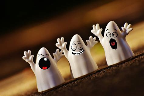 101 Ghost Puns That Are the Boo-Diggety - The Wonder Parents