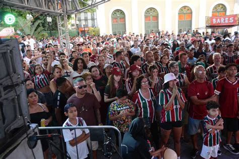 Samba Tricolor Agita Torcedores Em Barra Mansa Barra Mansa