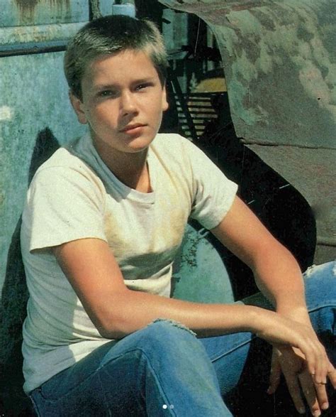 Pin By Green On Movie 🎞 River Phoenix River Phonix 80s Actors