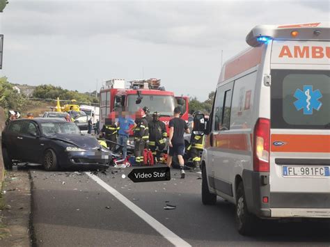 Ss Grave Incidente Stradale Al Bivio Scalilli Direzione Adrano