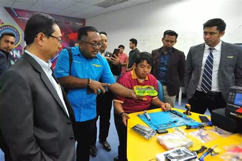 Aksadron Mampu Lahirkan Lebih Ramai Pakar Dron Malaysia