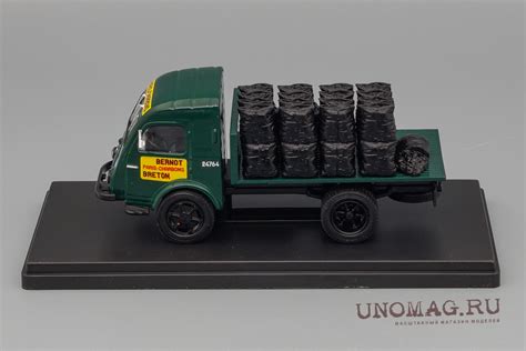 RENAULT 2 Tonnes грузовик с углем Charbonnier 1947 green