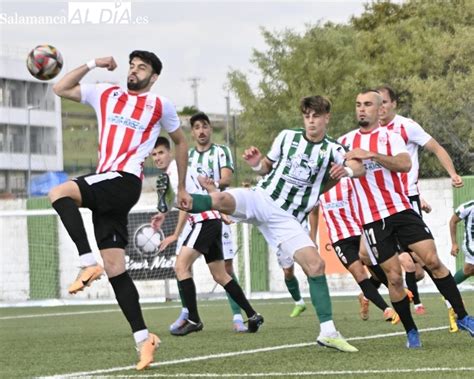 El CD Guijuelo y la UD Logroñés firman las tablas en el Municipal para