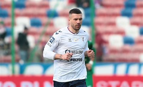 Podolski Kupi G Rnika Urban Zabra G Os