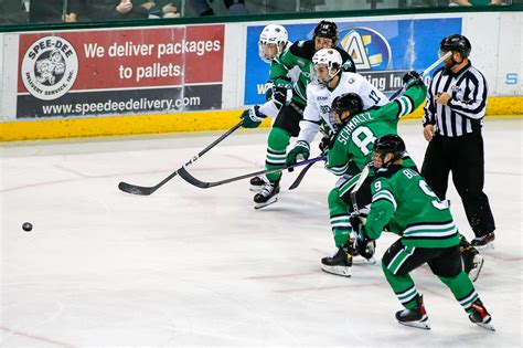 Beaver Mens Hockey Gameday Game December Vs Lake