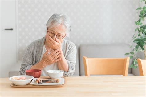 飲み込む力をきたえて誤嚥性肺炎を予防しましょう 岡山済生会総合病院 岡山済生会外来センター病院