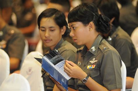 Thai police cadets training on ending violence against wom… | Flickr