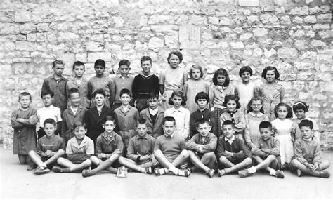 Photo De Classe Cours Moyen De 1959 Ecole Primaire De Voeuil Et Giget