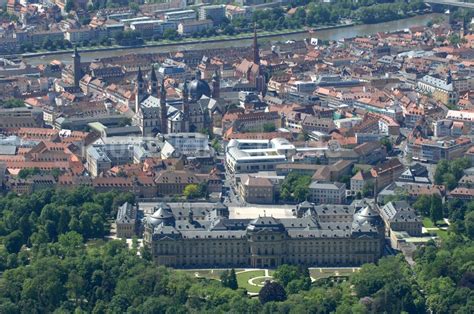 W Rzburg Aus Der Vogelperspektive W Rzburger Residenz Einem Barocken