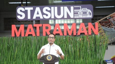 Foto Ada Stasiun Matraman Kepadatan Penumpang Krl Di Manggarai Berkurang