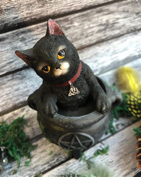🖤 Статуэтка "Помощник ведьмы"🖤🐱 . 😘Прелестный ведьмин кот ждет свою ...
