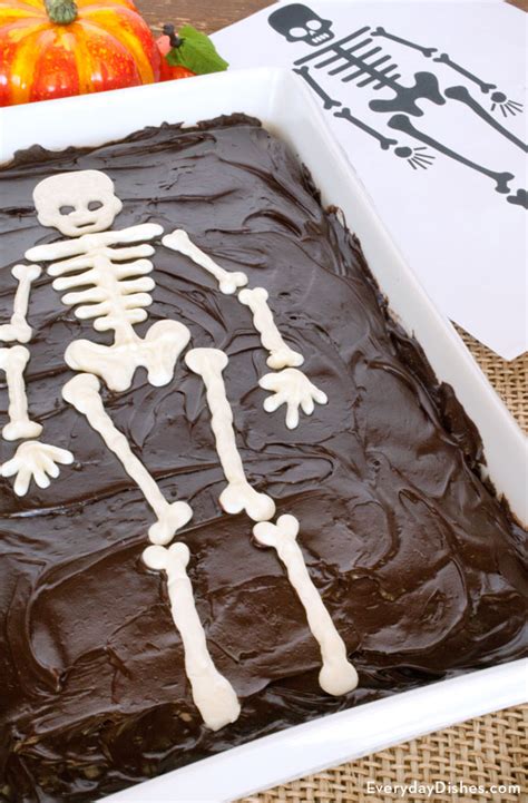 Cake with Printable Skeleton Template For Halloween