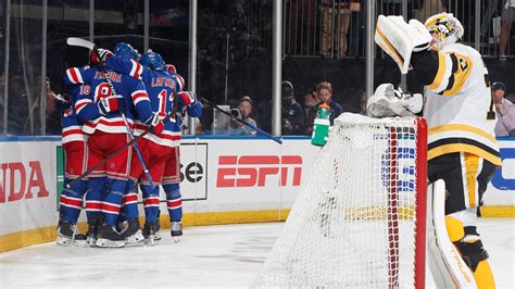 Séries LNH Les Rangers ont évité l élimination en battant les