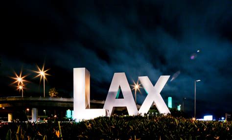 LAX Passengers Evacuate Onto Tarmac After Reports of Gunman in Terminal
