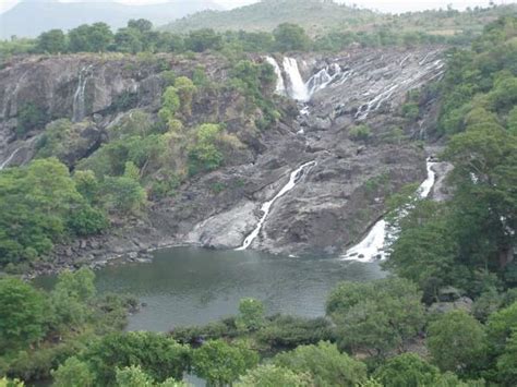 Kaveri River in Kodagu, Karnataka | BangaloreOrbit.com