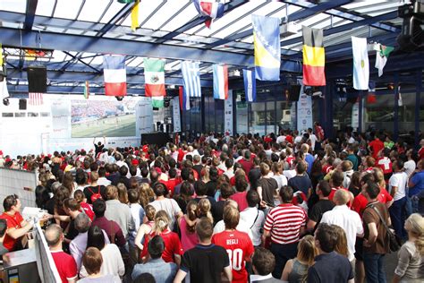 Nyon Aura Sa Fan Zone Au Centre Automobile Emil Frey