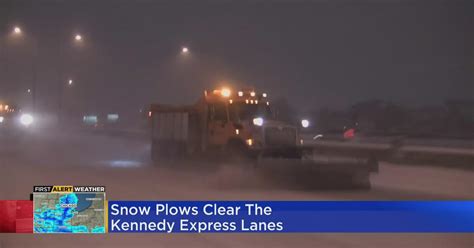 Chicago Weather Alert City Deploys Over 200 Plows Amid Lake Effect