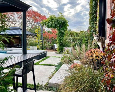 27 Beautiful Garden Path Ideas for a Stunning Backyard