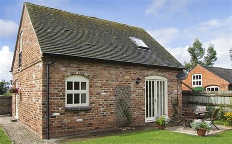 Pet-friendly holiday cottages in pictures