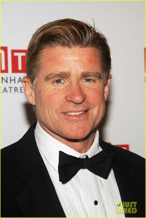 Everwood Actor Treat Williams Dead At 71 After Motorcycle Accident