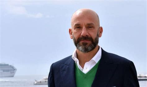 Gianluca Vialli dai primi sintomi all addio Perché il campione ha