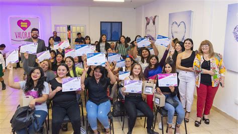 Entregan Diplomas En El Centro De Capacitaci N Laboral En La Sede De