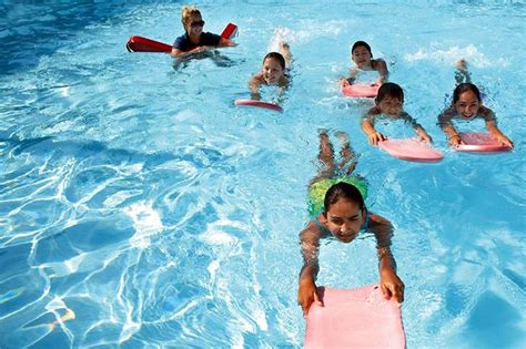 L Oms Appelle Enseigner La Natation Aux Enfants Scolaris S Pour