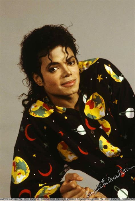 Michael Jackson In His Pajamas During The Bad Era In Photos Of