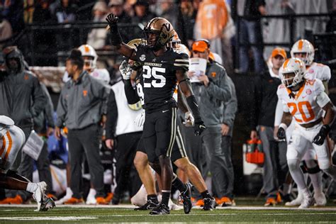 Photos – Vandy Football vs. Tennessee – Vanderbilt University Athletics