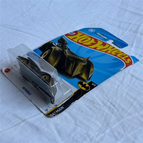 風火輪 Hot Wheels 23M 蝙蝠俠 BATMOBILE 戰車 書籍休閒與玩具 玩具公仔桌遊在旋轉拍賣