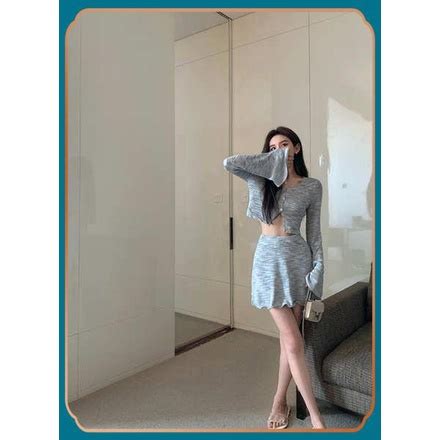 กระโปรง ฮองกง สาวรอนยอนยค Hot Hot Set Women Summer Grey Thin Thin Long Sleeved Sweater