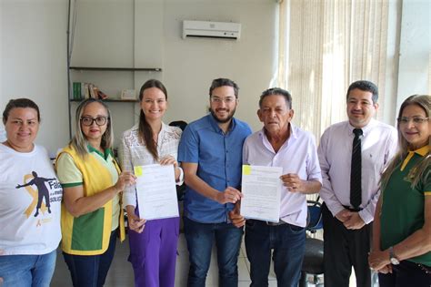 Prefeito Gil Paraibano Regulamenta Adicional De Insalubridade A Agentes