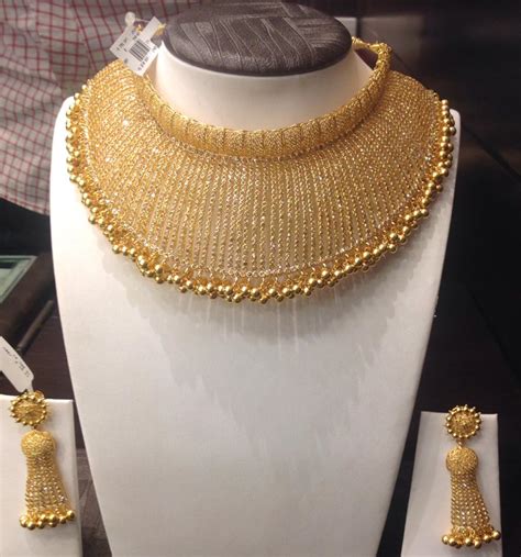 Beautiful K Gold Choker Set